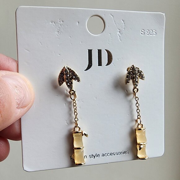 NWT JD Gold Tone Drop Dangle Earrings - Picture 2 of 11